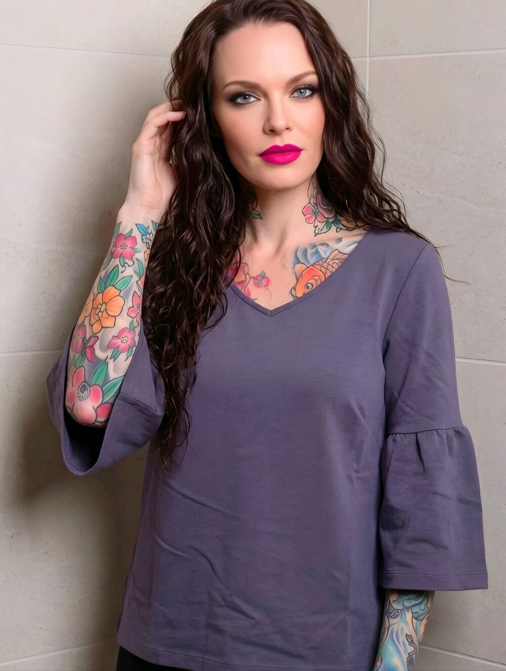 Ann Taylor Purple Bell Sleeve V Neck Knit Blouse Structured Top Shirt Sz S